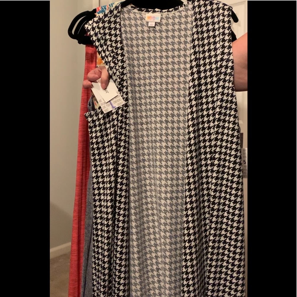 New Lularoe Medium Joy